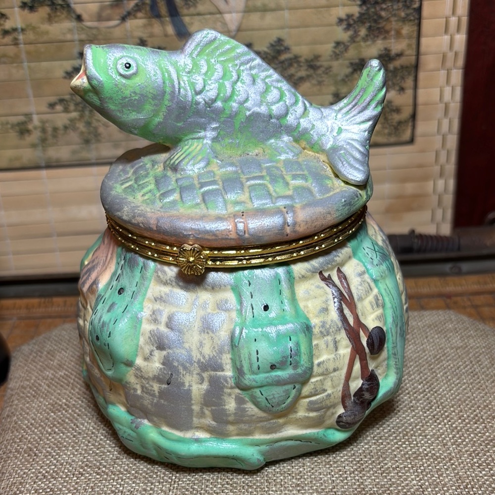 Ceramic Fish Top Basket Trinket Box 5”Lx5”Wx5”H EUC China Earthy Neutral Fun